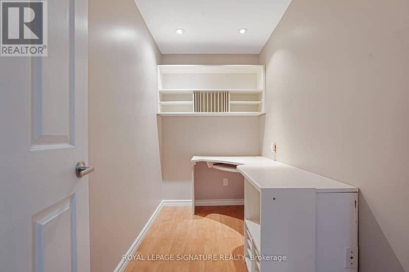 94 Niagara Drive — photo 24 of 32