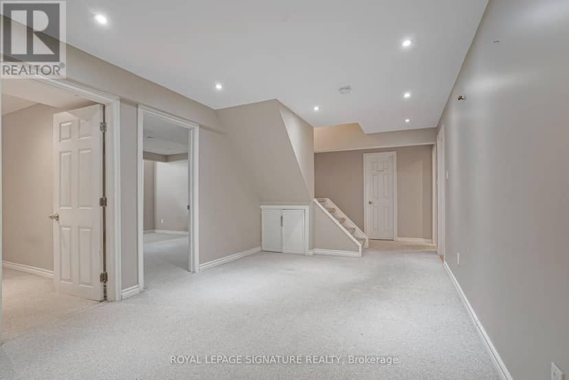 94 Niagara Drive — photo 28 of 32