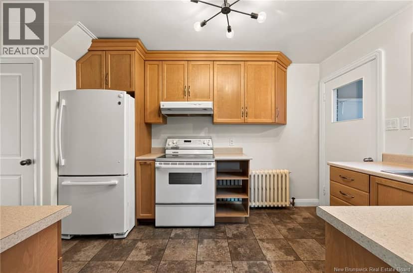 72-74 Burlington Avenue — photo 9 of 40