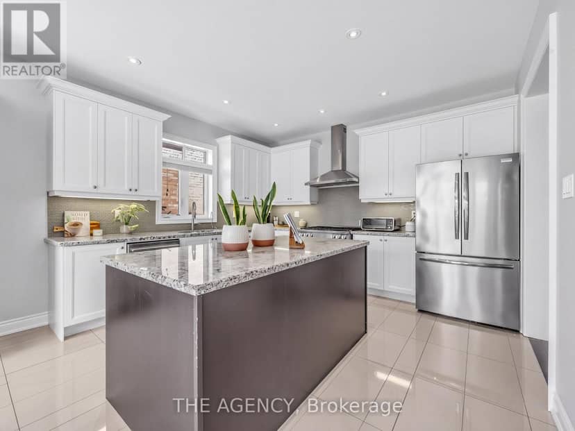 576 Oakwood Drive — photo 13 of 40