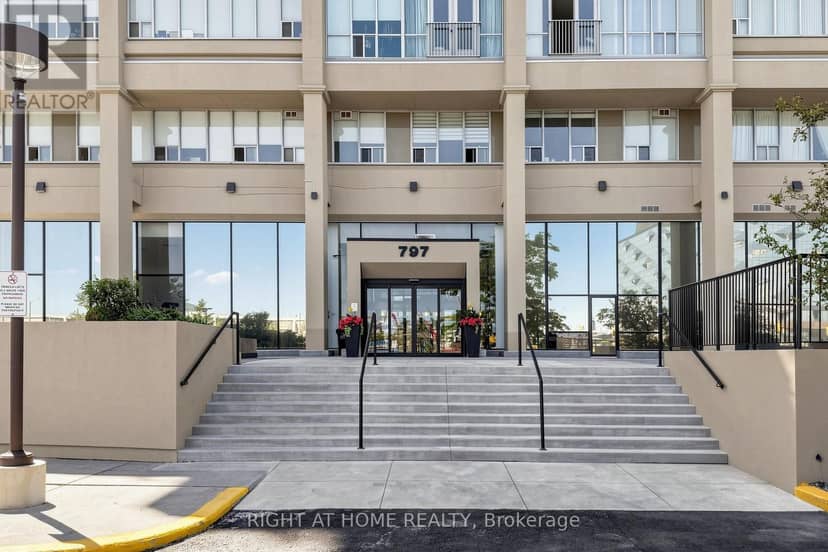 1104 - 797 Don Mills Road — photo 4 of 38