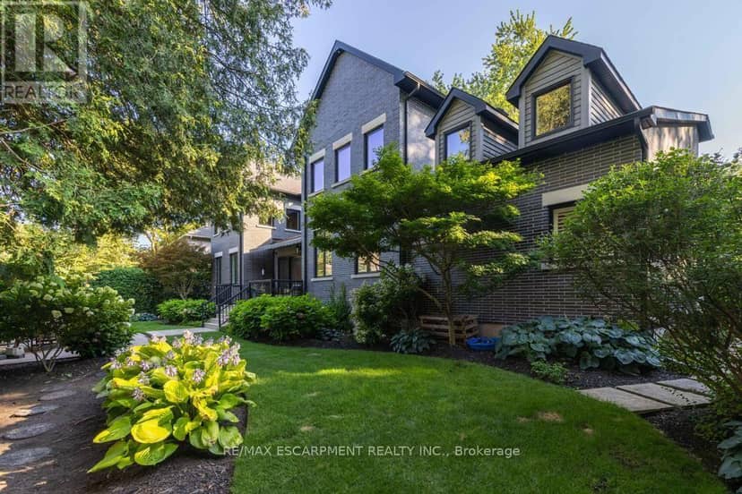 253 Rossmore Boulevard, Burlington, photo 4