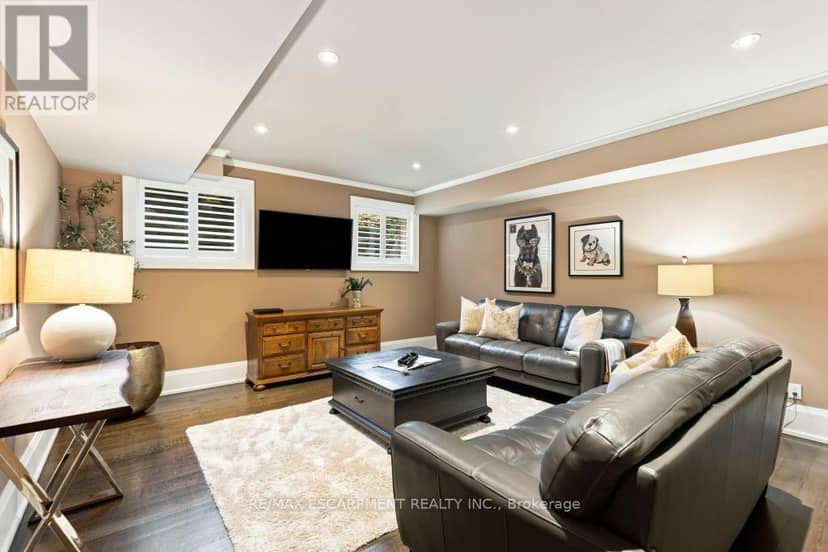253 Rossmore Boulevard — photo 40 of 40