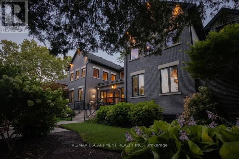 253 Rossmore Boulevard, Burlington, photo 5