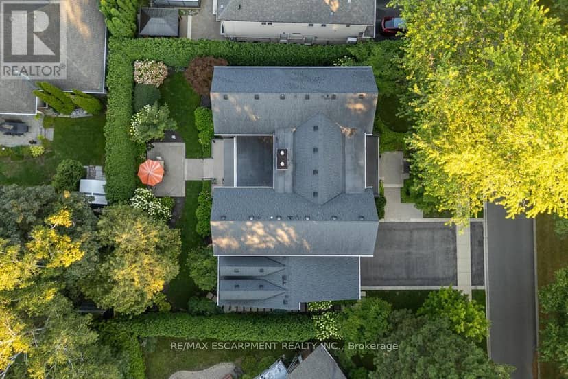 253 Rossmore Boulevard, Burlington, photo 6