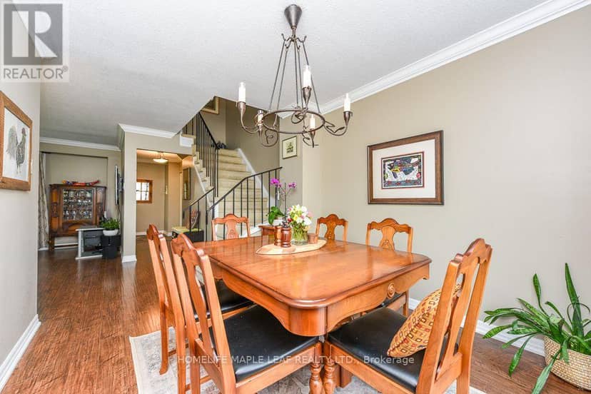 30 Primrose Crescent — photo 15 of 40