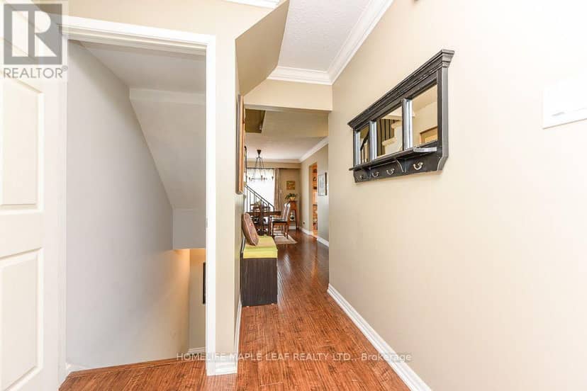 30 Primrose Crescent — photo 9 of 40