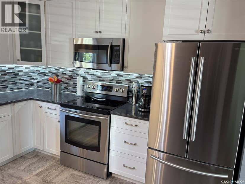 507 6th STREET E, Wynyard, photo 8