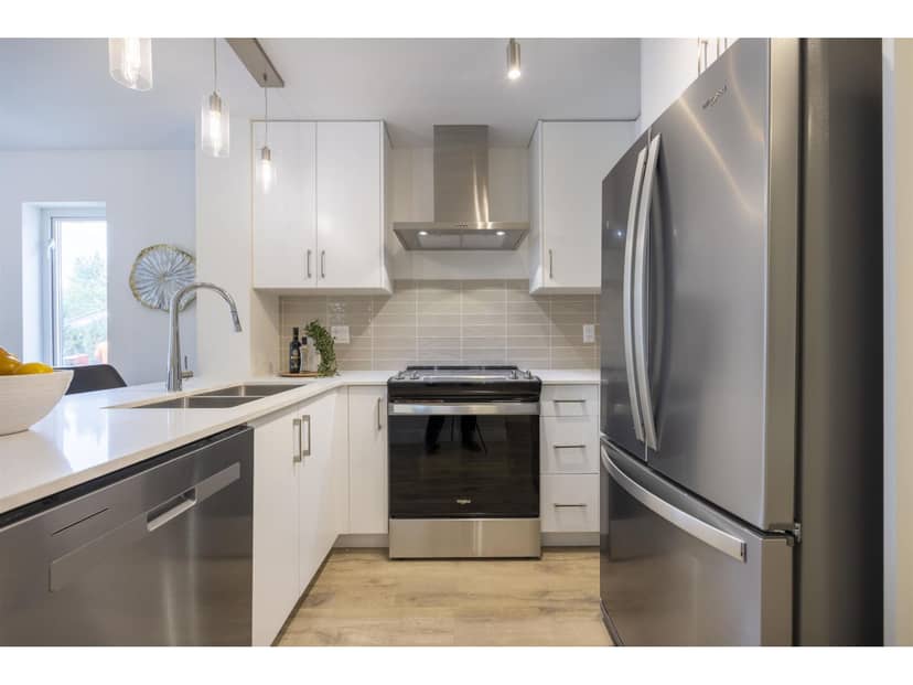 1 6328 King George Boulevard, Surrey, photo 5