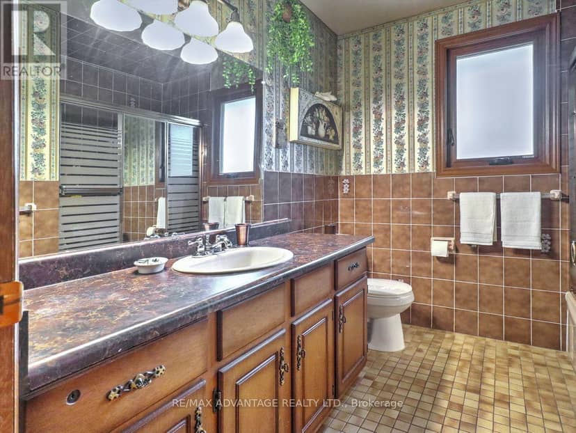 264 Suffolk Place — photo 31 of 40