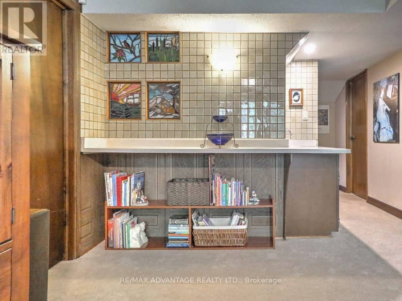 264 Suffolk Place — photo 37 of 40