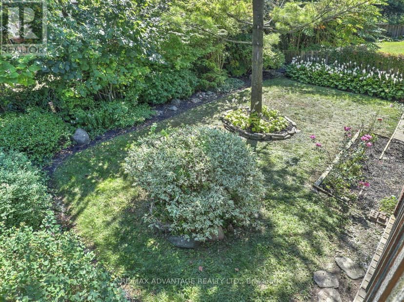 264 Suffolk Place — photo 6 of 40
