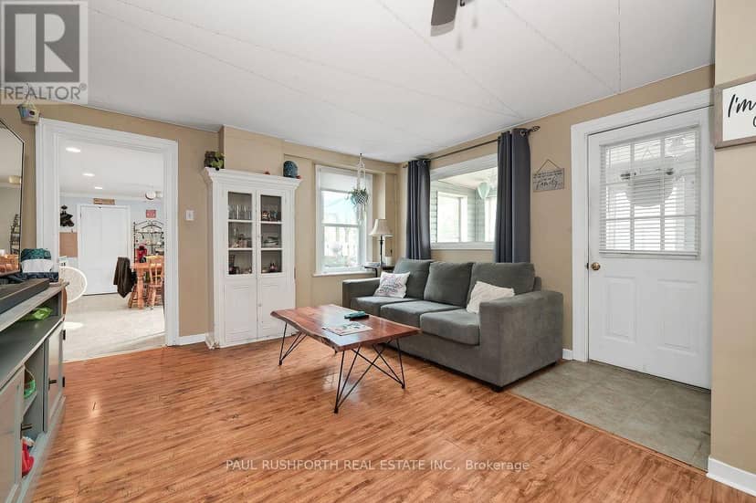 65 Hickory Street — photo 10 of 35