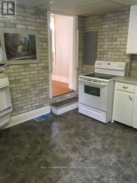 65 Hickory Street — photo 25 of 35