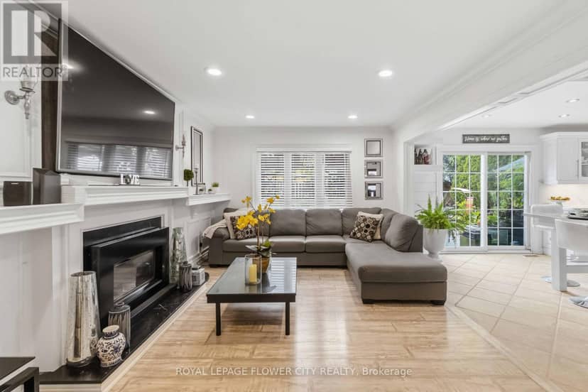 18 Pleasant Valley Place — photo 10 of 29