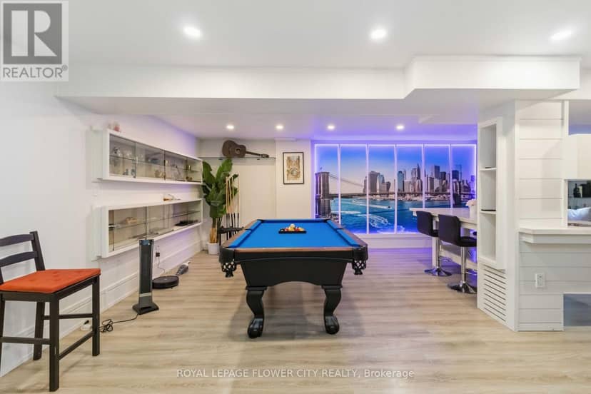18 Pleasant Valley Place — photo 26 of 29