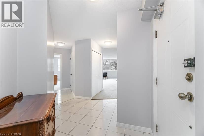166 MOUNTAIN PARK Avenue Unit# 201 — photo 5 of 32
