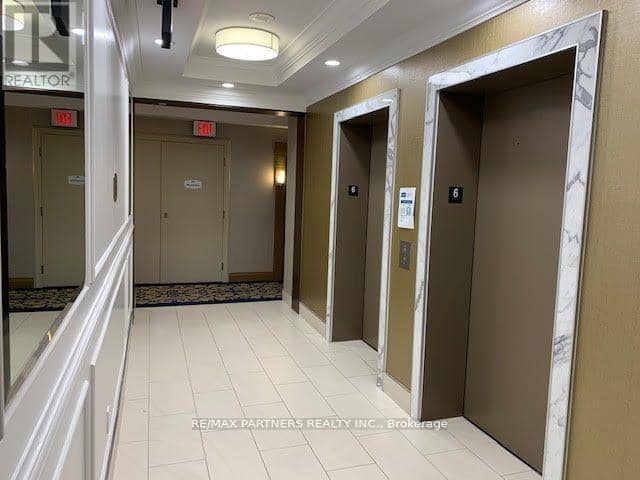 605 - 38 Cedarland Drive — photo 14 of 19
