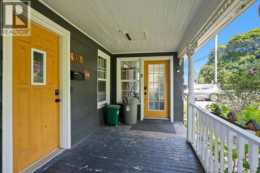 929-931 Amirault Street — photo 20 of 40