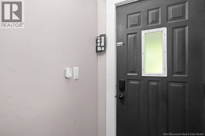 929-931 Amirault Street — photo 6 of 40