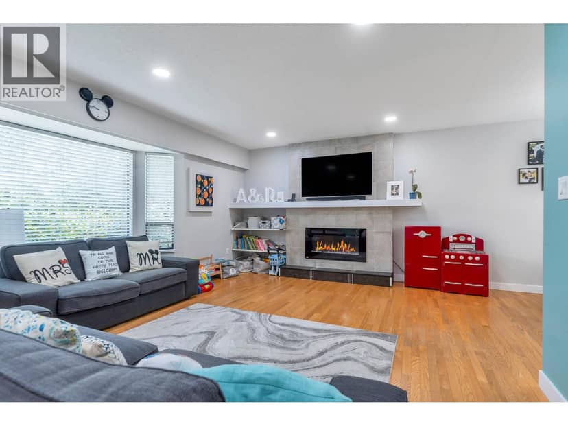 21652 121 AVENUE, Maple Ridge, photo 3