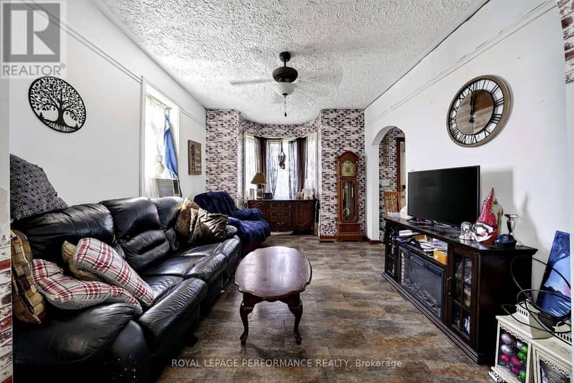 5019 County Road 34 N — photo 14 of 33
