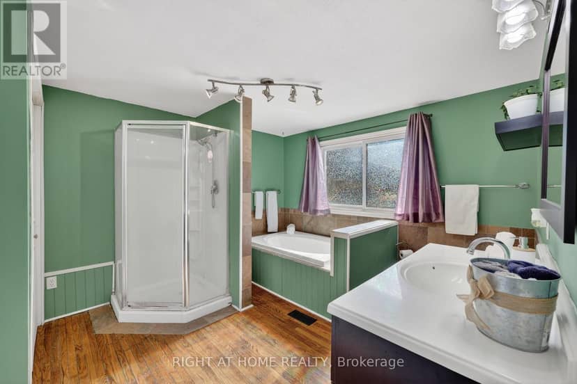 246 Calford Street — photo 22 of 40