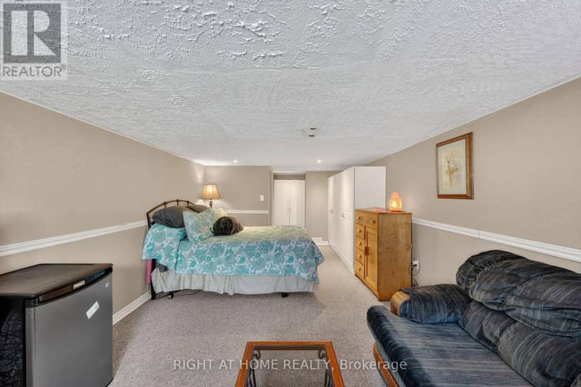 246 Calford Street — photo 29 of 40