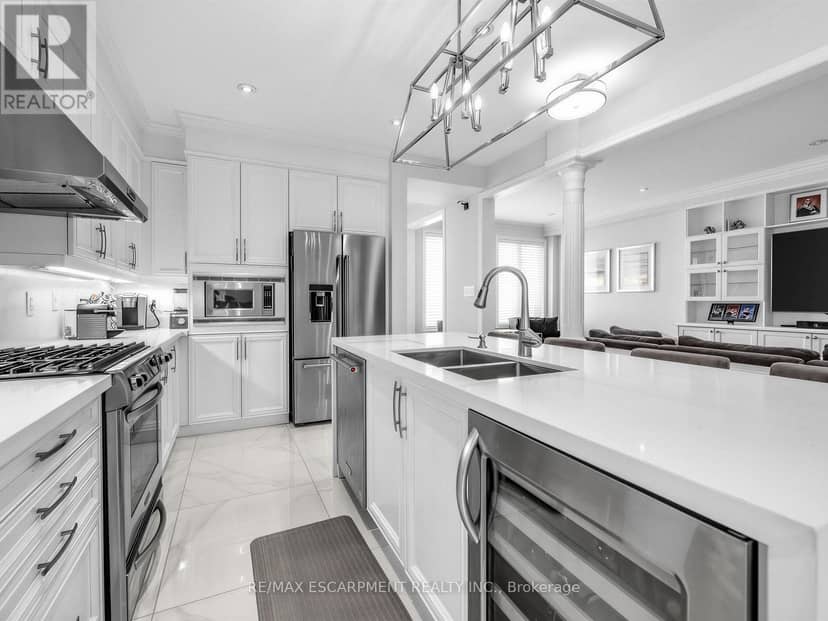 131 Robert Speck Parkway — photo 13 of 33
