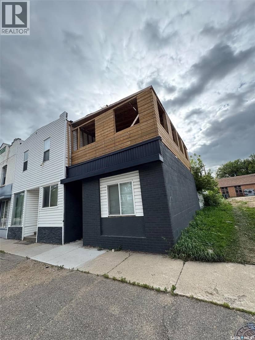 623 H Avenue S, Saskatoon, photo 2