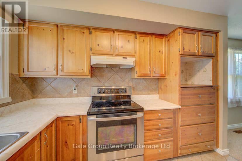 47 Seres Drive — photo 10 of 25