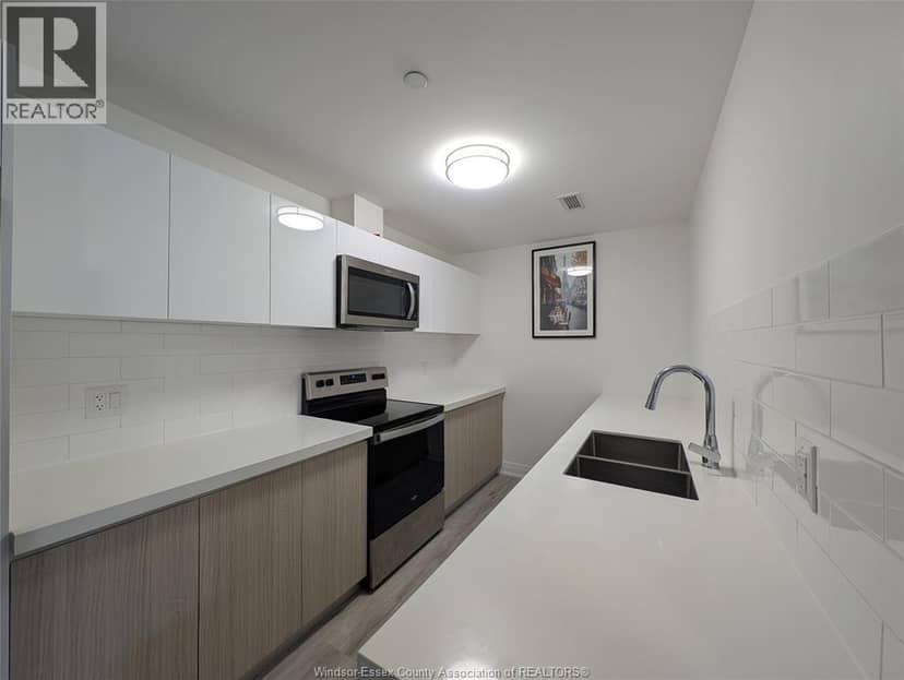 3340 STELLA CRESCENT Unit# 520 — photo 10 of 18