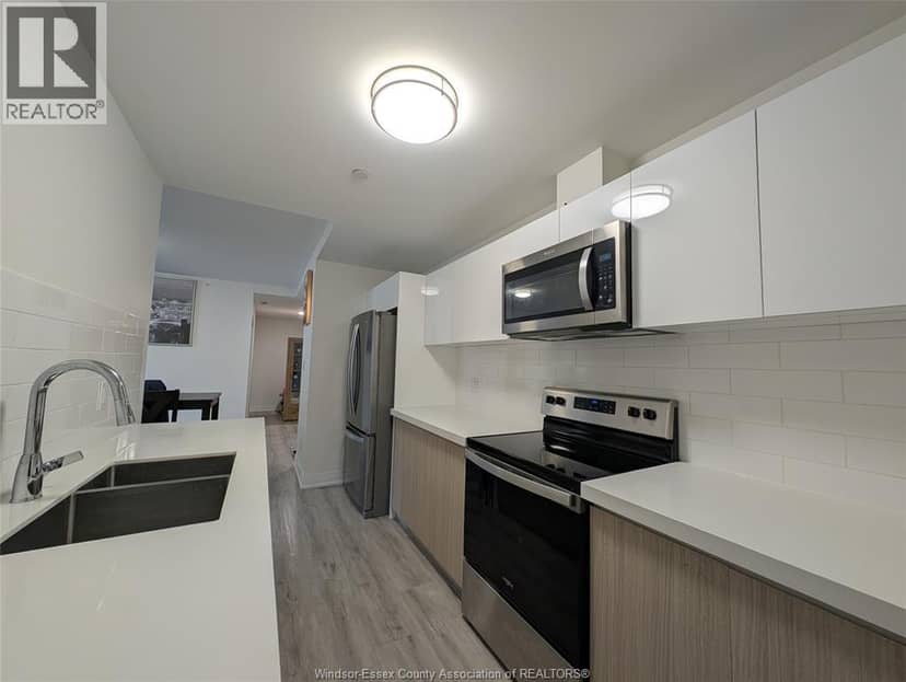 3340 STELLA CRESCENT Unit# 520 — photo 8 of 18