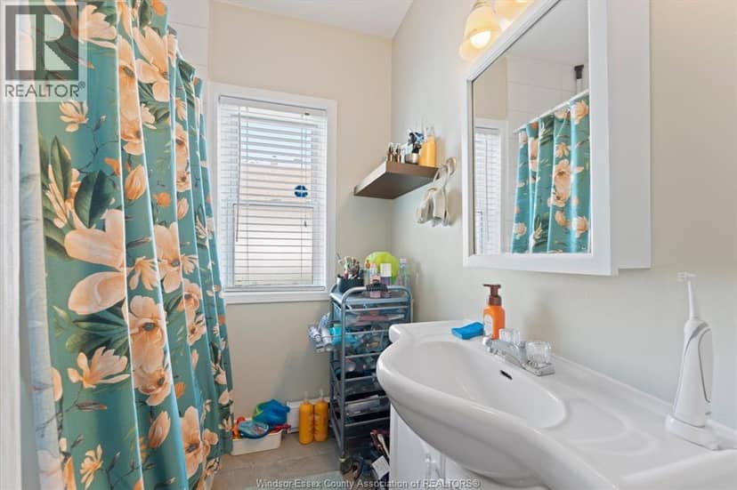 1564 Langlois Avenue — photo 14 of 40