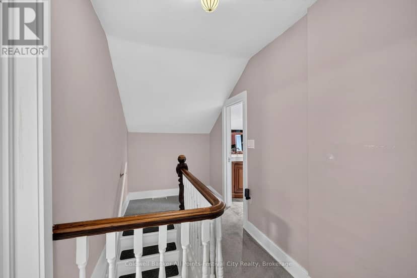 85 Cambria Road N — photo 25 of 40