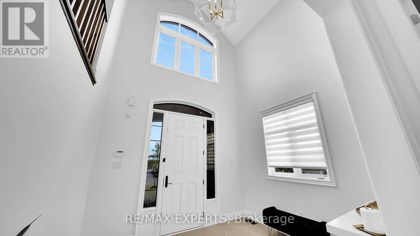 89 Rosshaven Crescent — photo 2 of 40