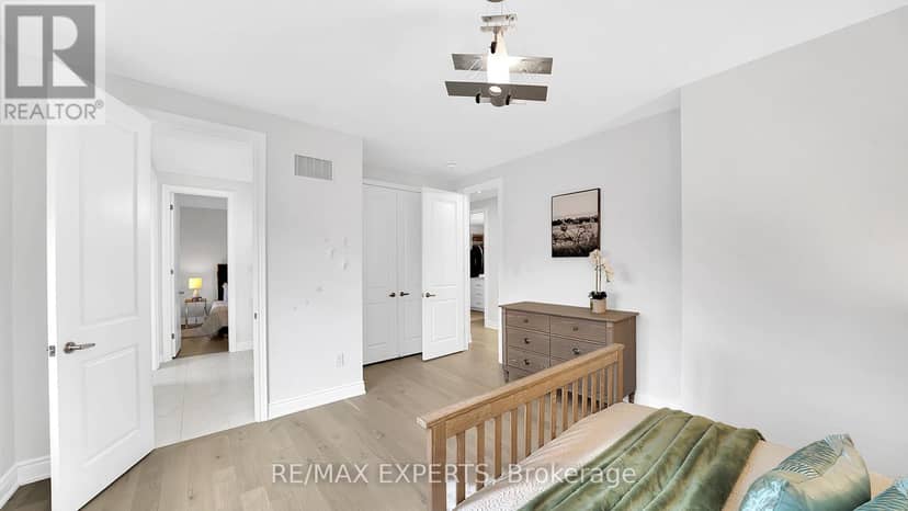 89 Rosshaven Crescent — photo 37 of 40