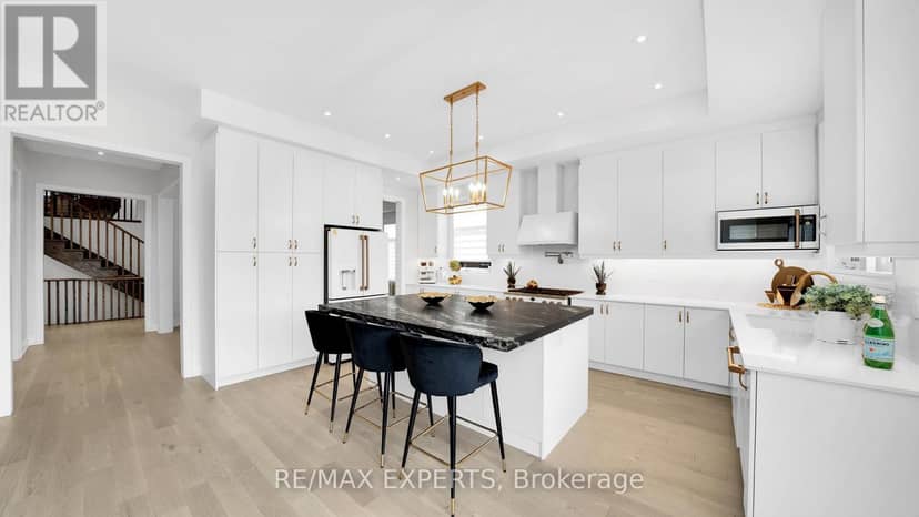 89 Rosshaven Crescent — photo 8 of 40