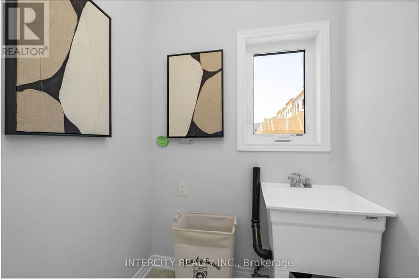 TH 26 - Blk 6 Sunbird Way — photo 38 of 40