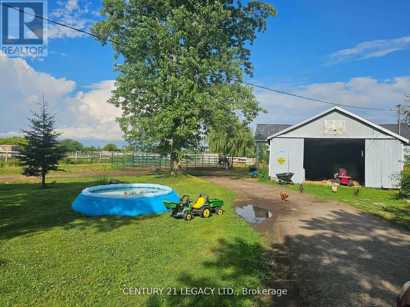 2569 Bertie Road — photo 6 of 10