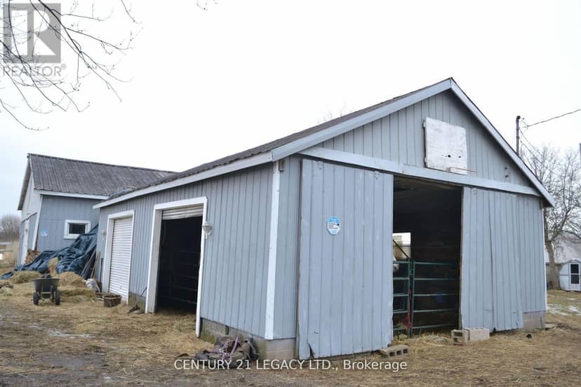 2569 Bertie Road — photo 7 of 10
