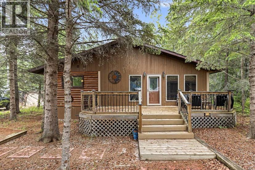 1313 Kewatin, Turtle Lake