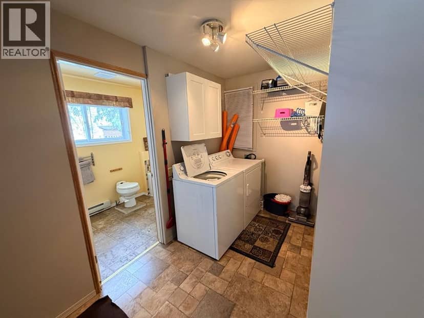 1313 Kewatin — photo 18 of 36