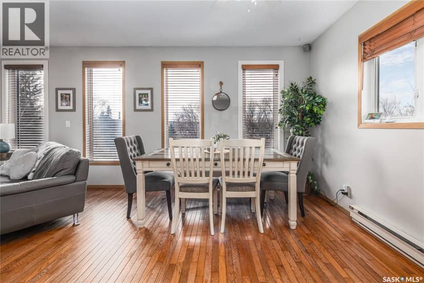 25 Alice CRESCENT — photo 10 of 40