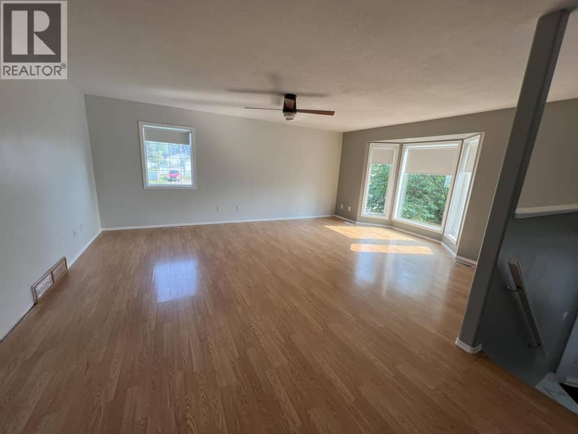 3912 COTTONWOOD ROAD, Fort Nelson, photo 3