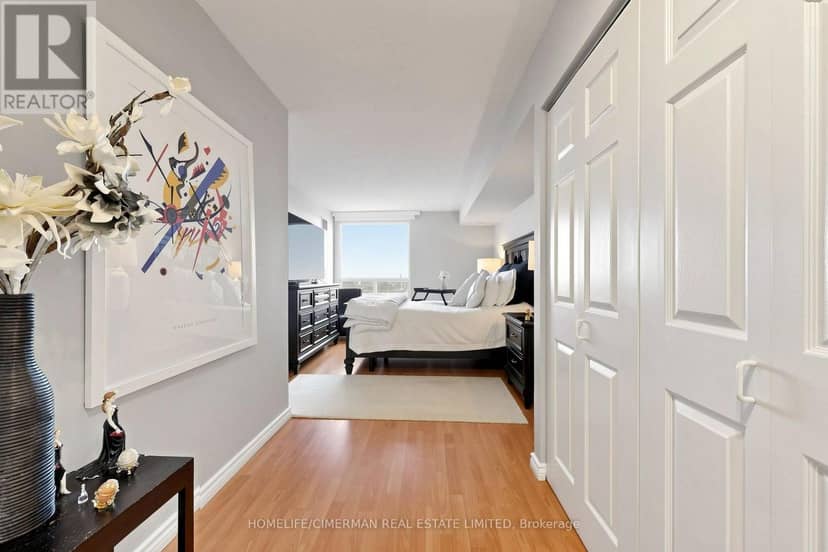 3302 - 5 Concorde Place — photo 19 of 40