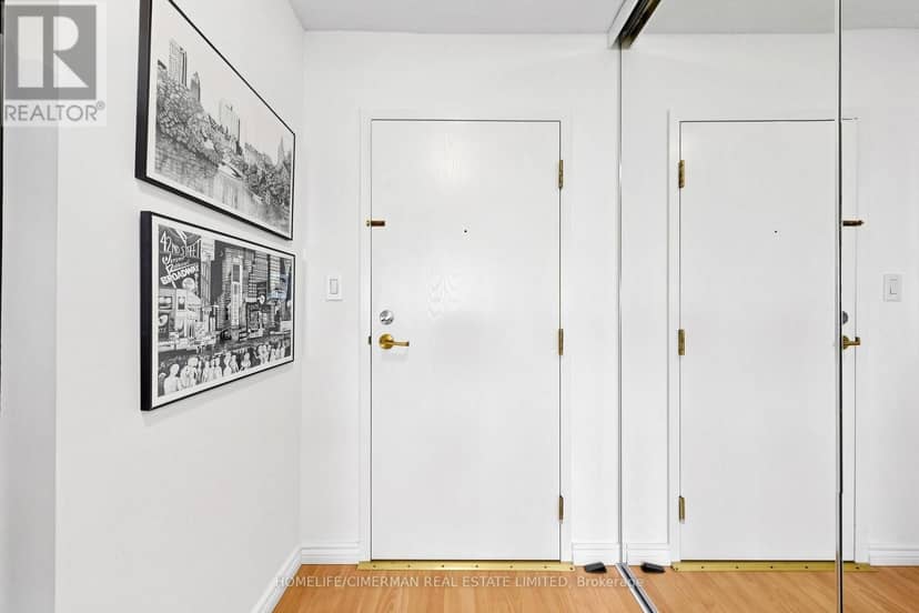 3302 - 5 Concorde Place — photo 31 of 40