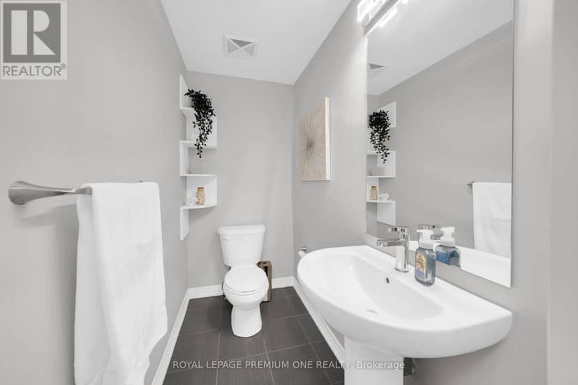 108 - 1202 Main Street E — photo 11 of 23