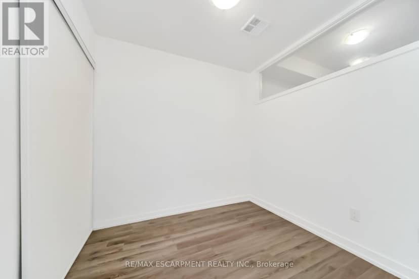 29 - 869 Wilson Avenue — photo 15 of 21