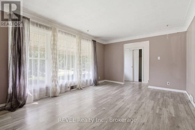 3664 Arlington Avenue, Niagara Falls, photo 2